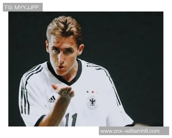 9号足球明星的传奇之路与背后故事揭秘